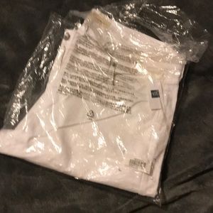 NWT Gap girlfriend jeans